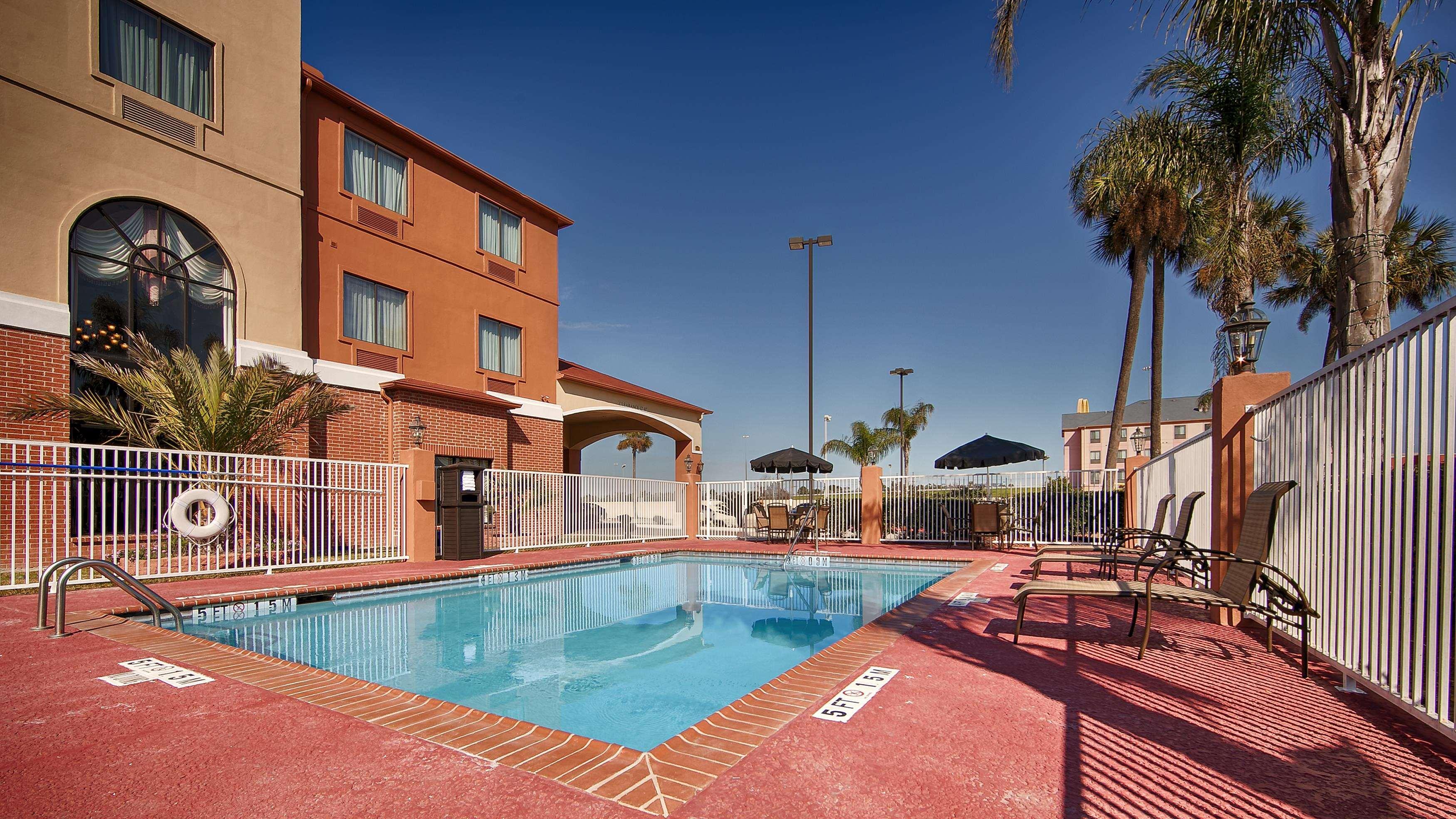 Best Western Orange Inn & Suites Eksteriør billede