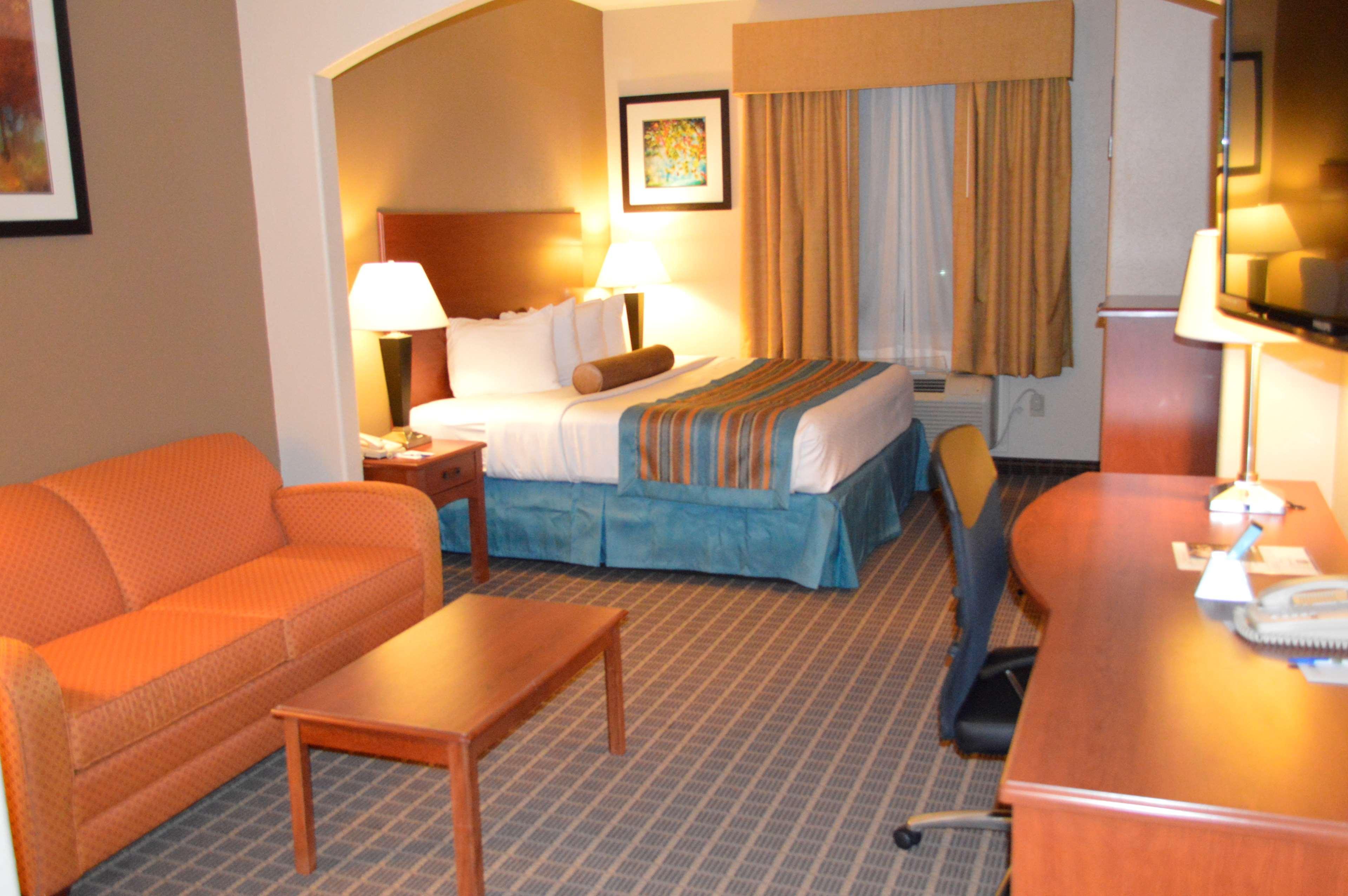 Best Western Orange Inn & Suites Eksteriør billede