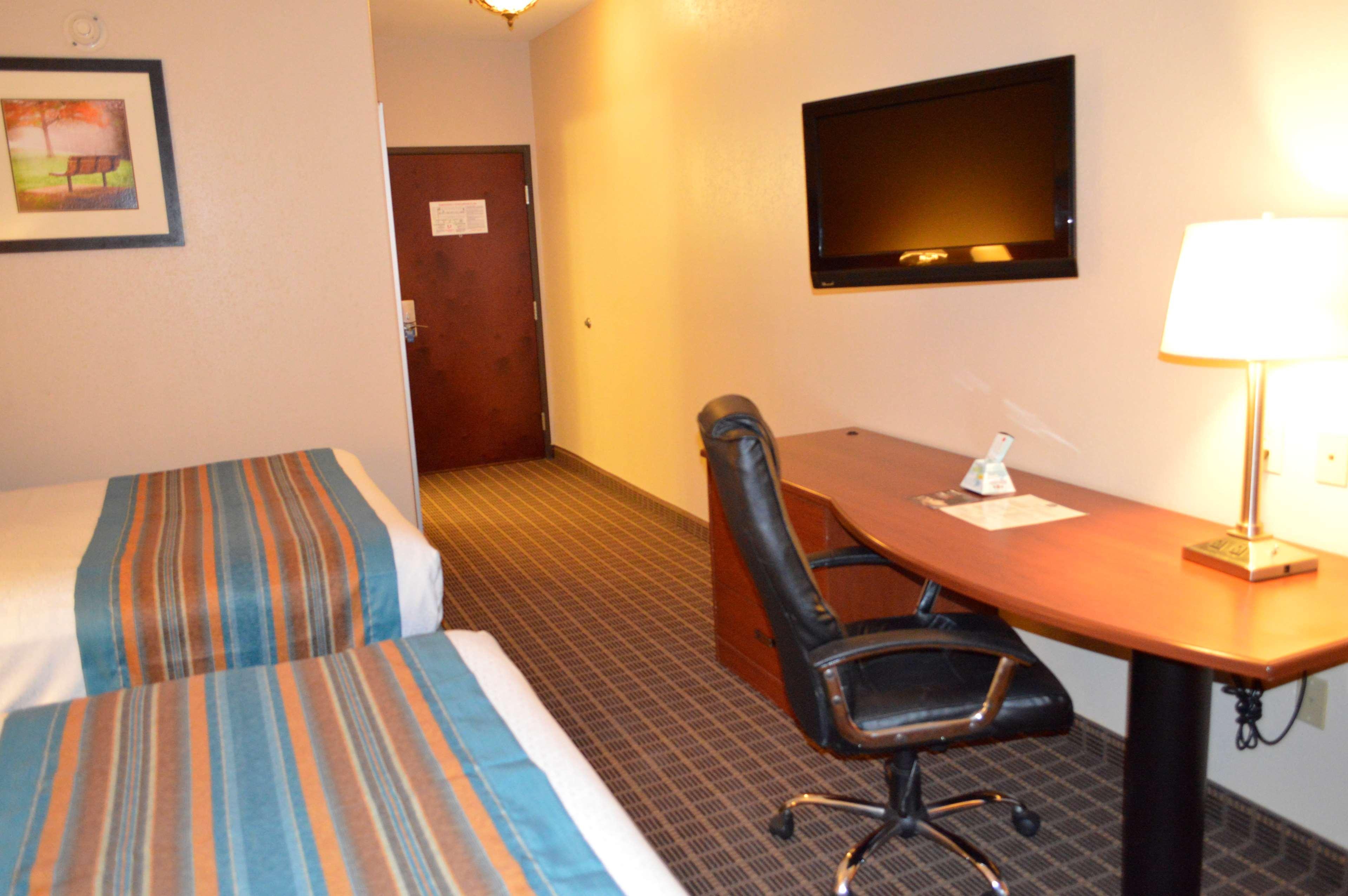 Best Western Orange Inn & Suites Eksteriør billede